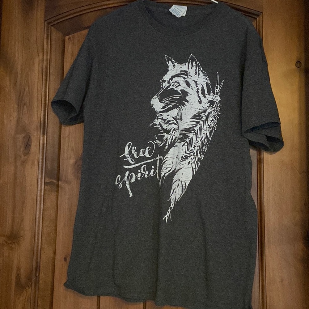 Delta pro weight free spirit wolf tee